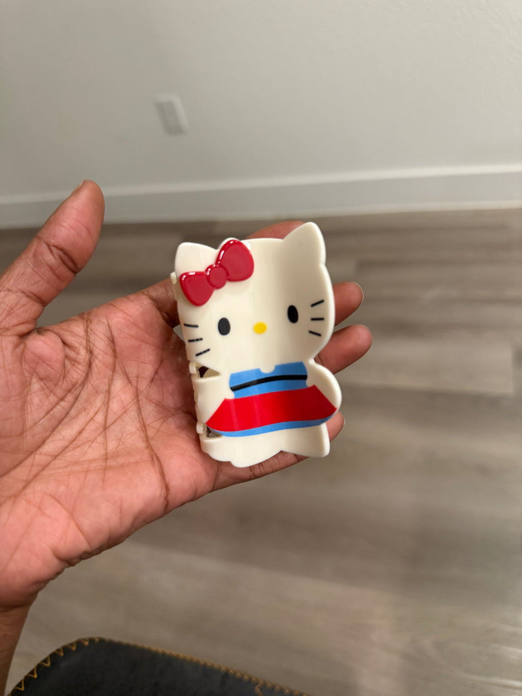 Hello Kitty Hair Clip- Hot Stuff