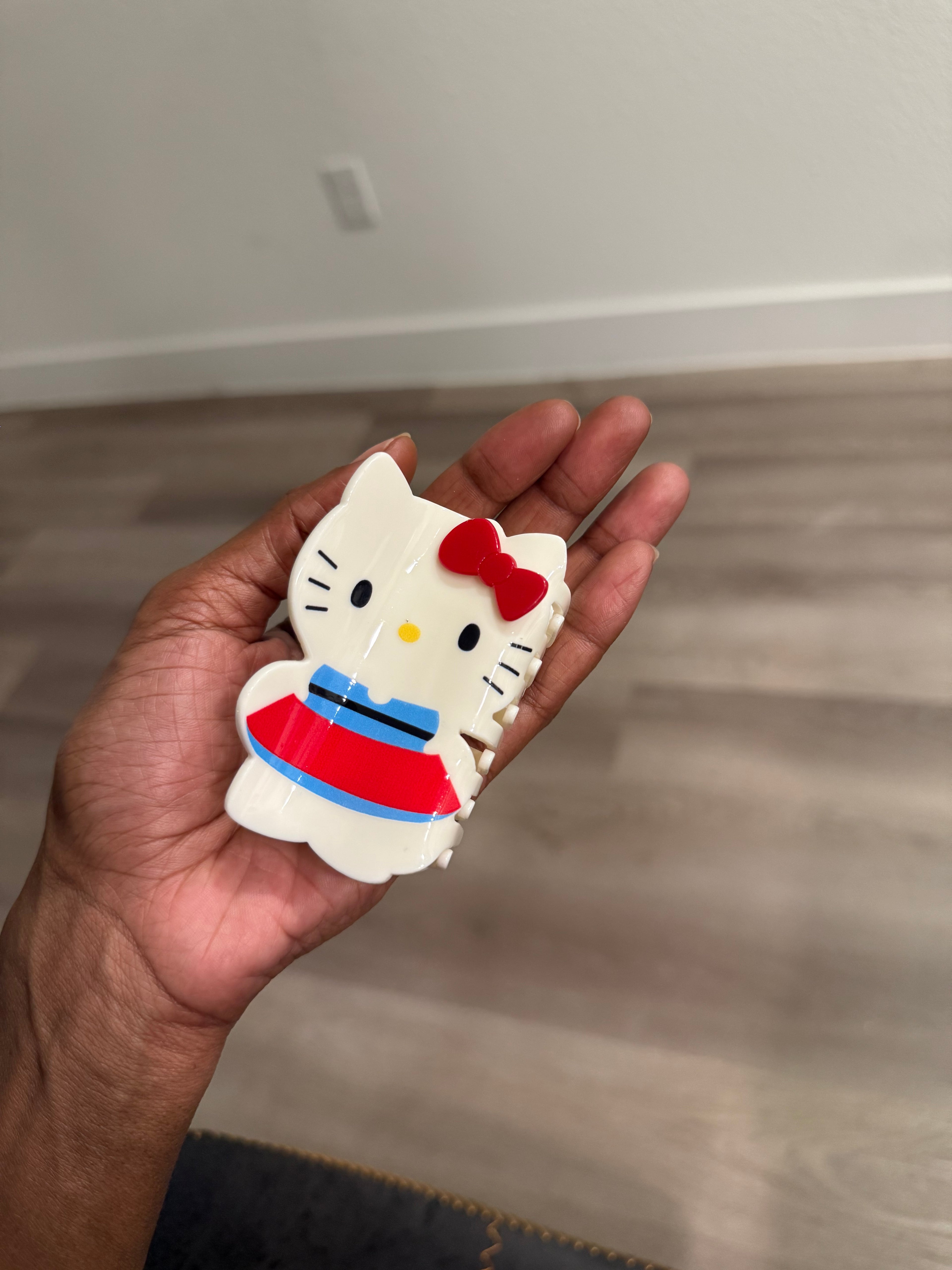 Hello Kitty Hair Clip- Hot Stuff