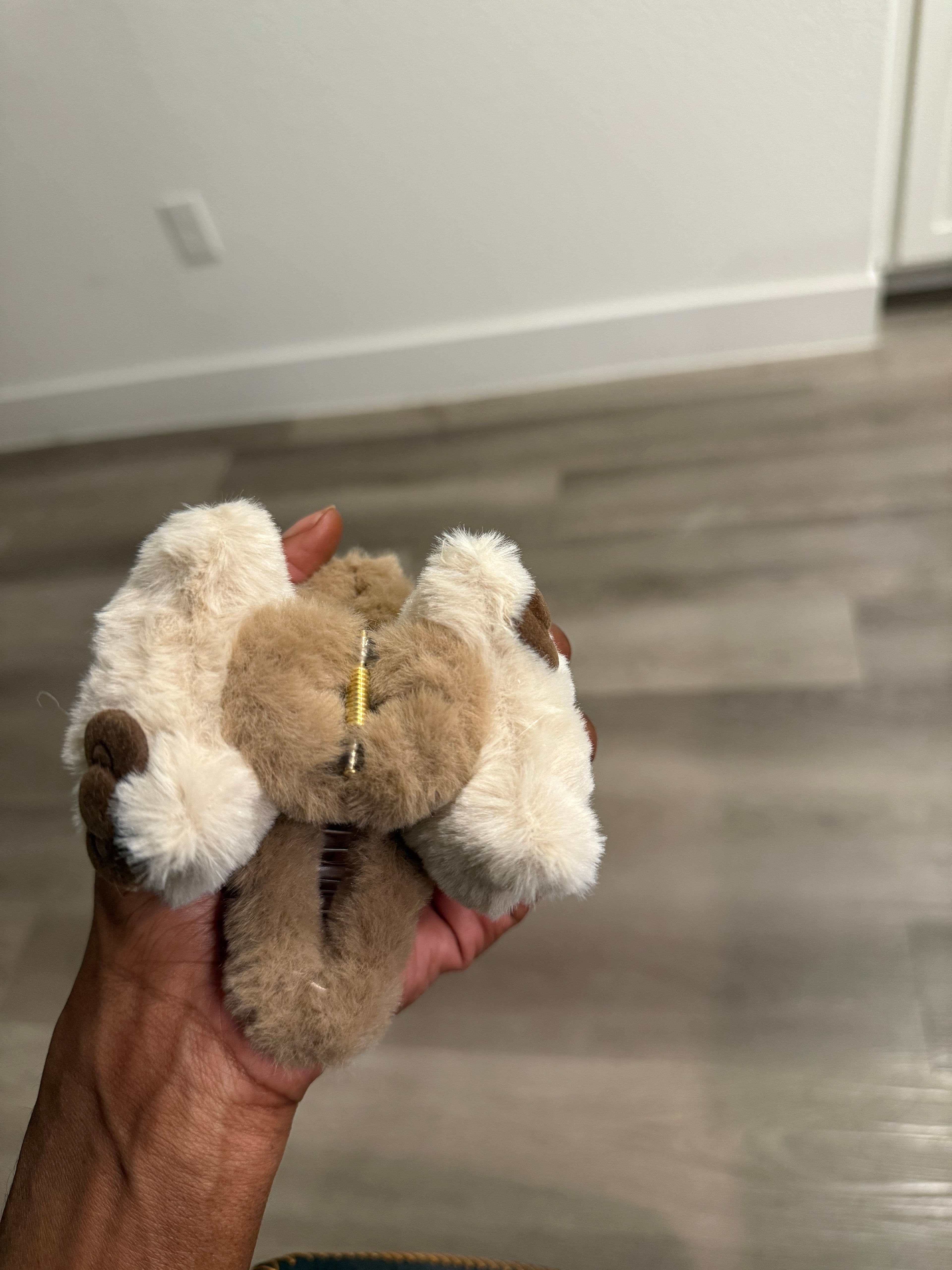 Hello Kitty Furrr Hair Clip- Tan Kitty