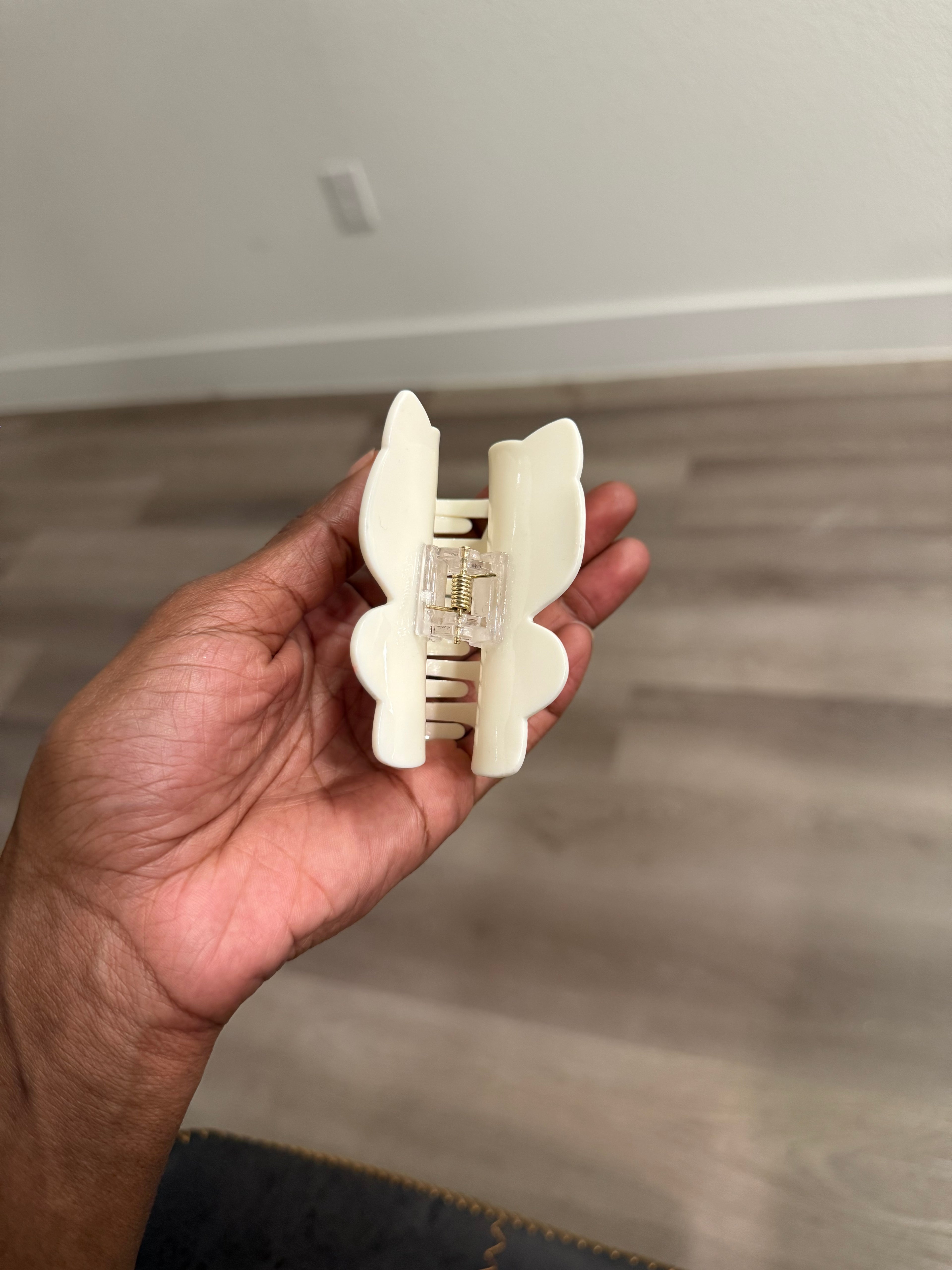 Hello Kitty Hair Clip- Hot Stuff